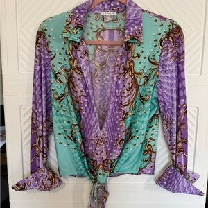 Venus low cut blouse.